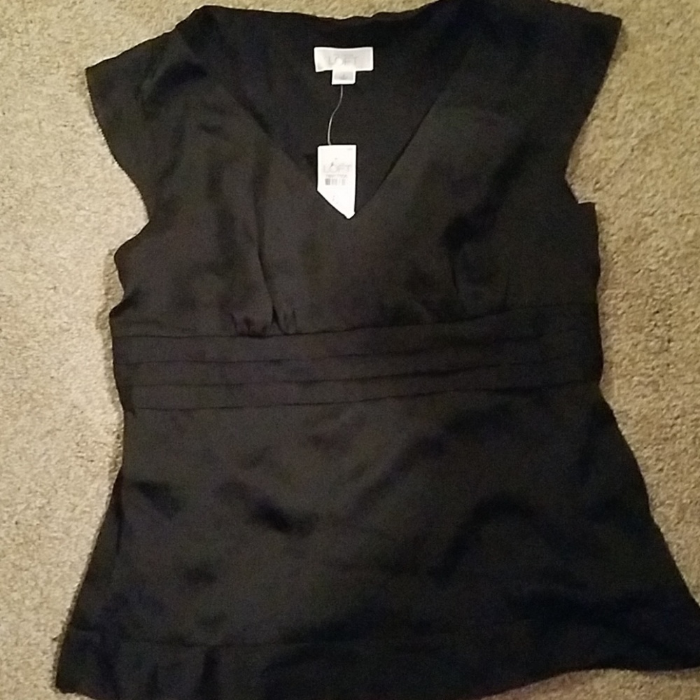 Black Ann Taylor loft flutter sleeve top shell